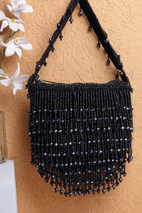 La Bolsa in Black