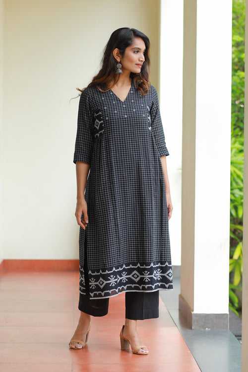 Classic Black and White Phulia Kurta