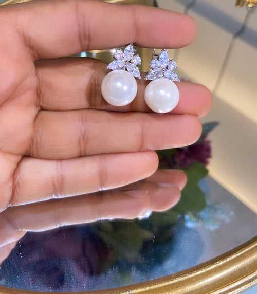 Pearl drop dainty earrings