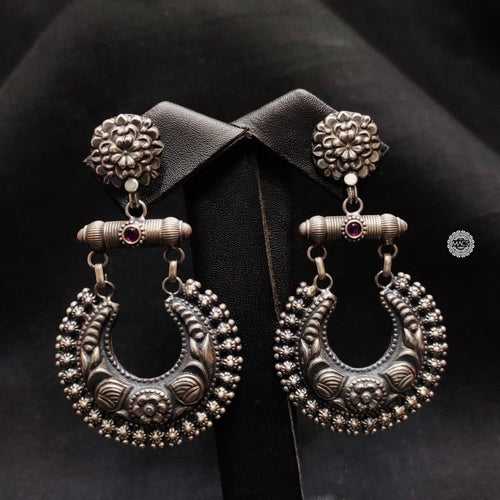 Silver Kemp Chandbali Earrings