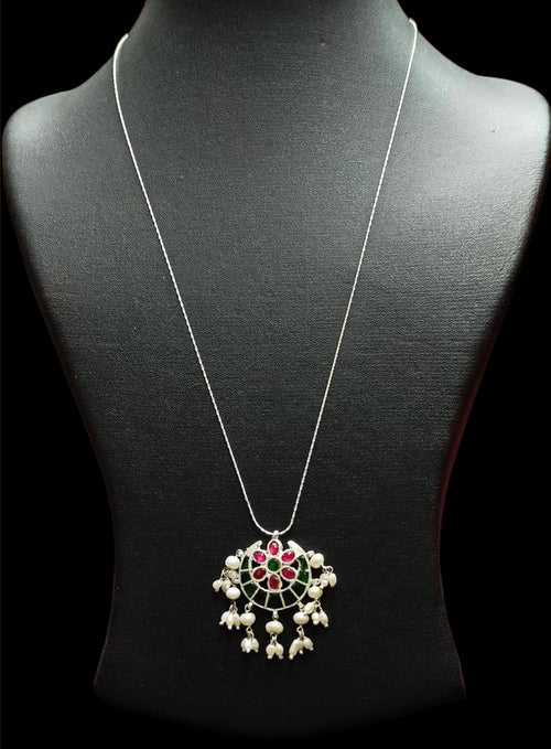 Kundan Pearl Pendant Necklace