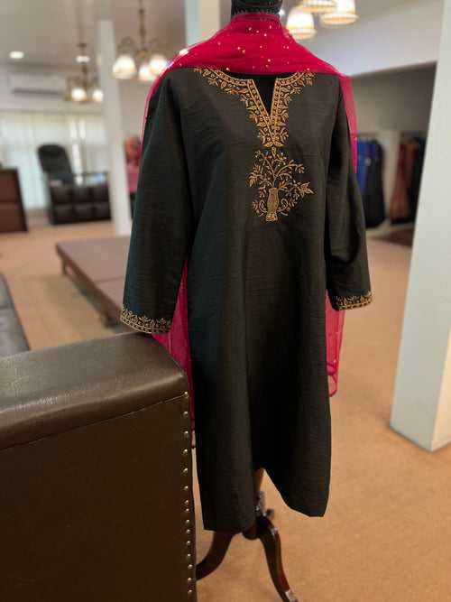 Hand embroidered kurta and duppata set 2pc pbks796