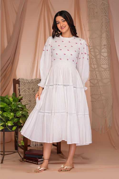 AAHELI RADIANT MEADOWS OFF-WHITE COTTON KANTHA TIERED DRESS