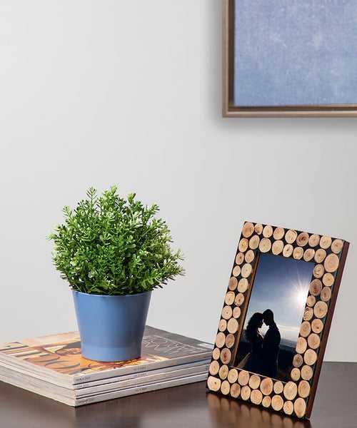 Handcrafted Circular Natural Wood in Black Resin Tabletop Photoframe