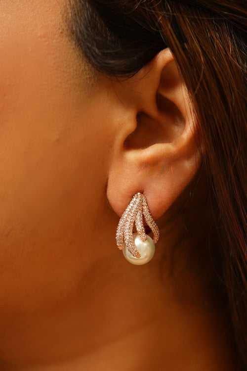 Bird Claw Diamond Pearl Earrings