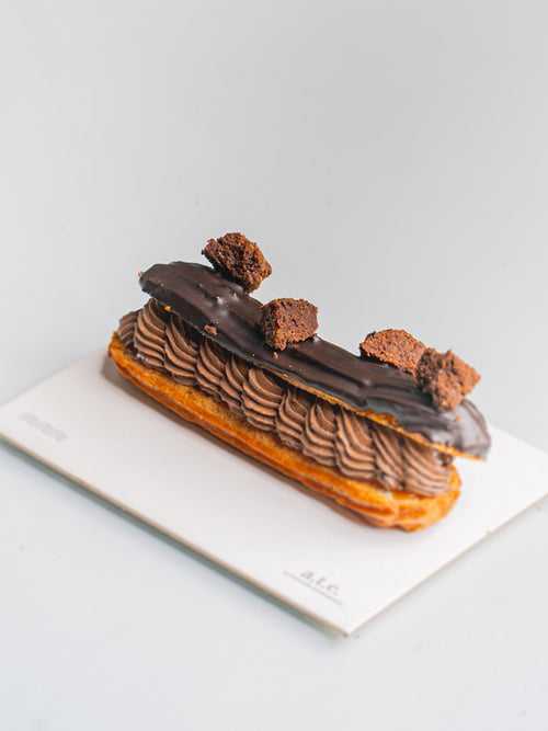 Salted caramel & Dark chocolate Eclair