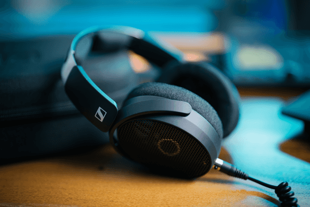 Top 5 Best Bluetooth Headphones with Microphone under 1000