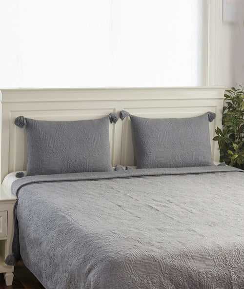 Antique Medium Grey Melange 100% Cotton Knitted With Polyester Filled King Size Bed Cover With 2 Pillow Covers set