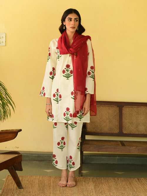 Sukoon red short kurta set