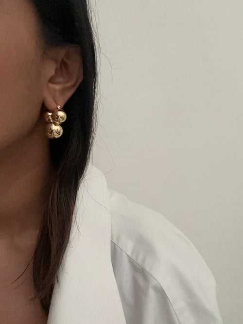 Elina ball earrings