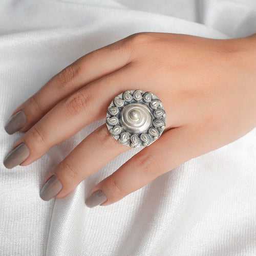 Modish silver ring