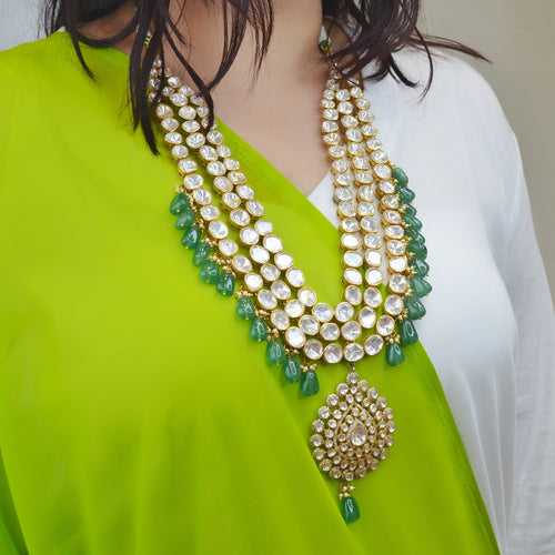 Green emerald neckpiece