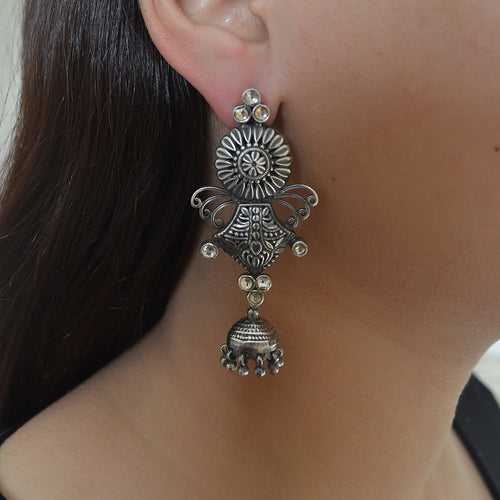 Gracious kundan silver jhumkis