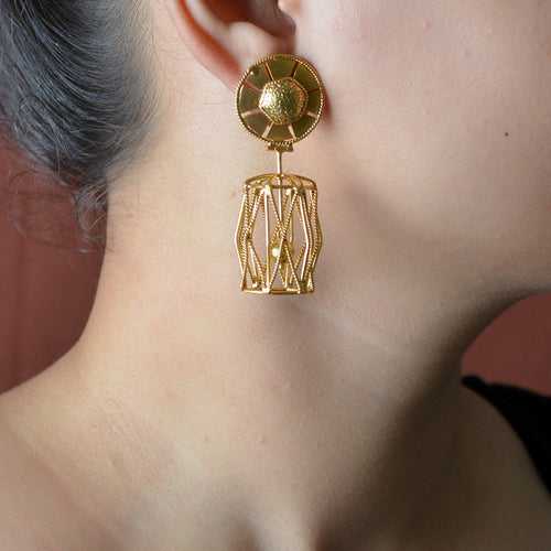 Warrior Earrings(gold polish)
