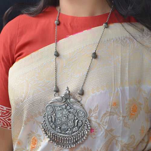 Falak versatile necklace