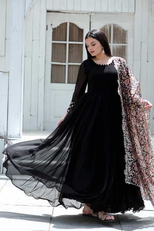 Black Faux Blooming Gown With Soft Organza Dupatta