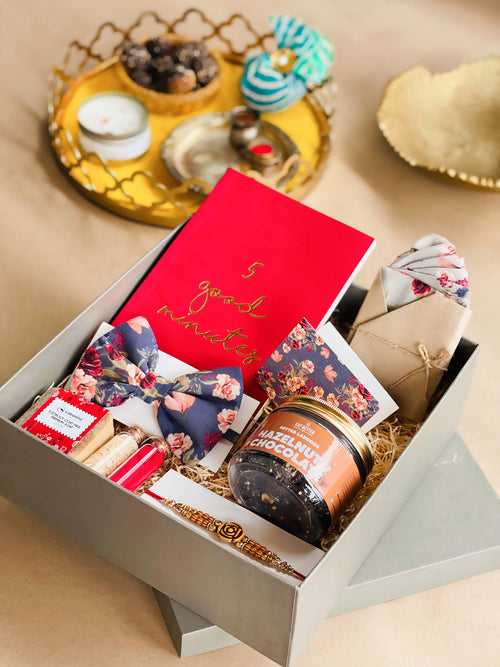 Quirk It Up Rakhi Gift Box