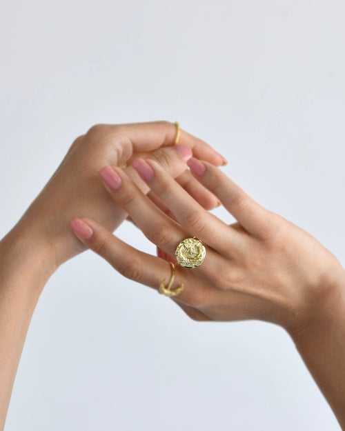 Luna statement Ring