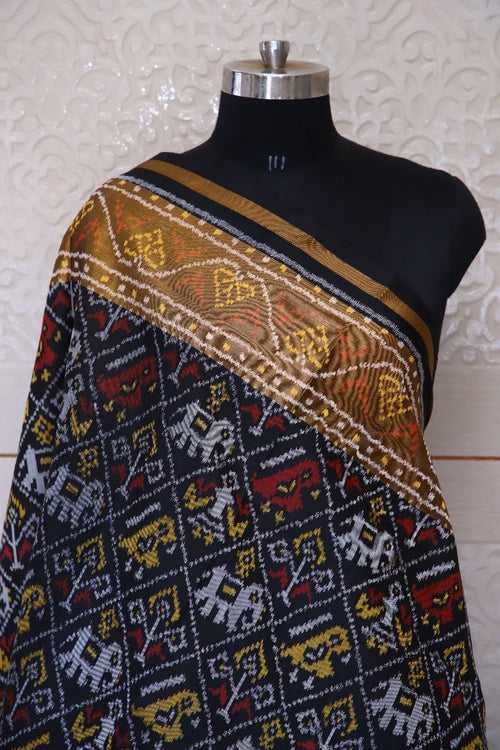 Traditional Naarikunj design in black colour