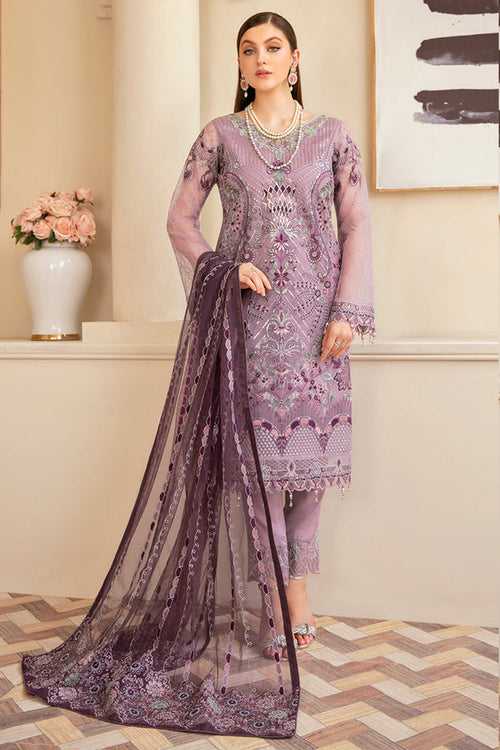 Attractive Pakistani Salwar Kameez Contrast Dupatta Embroidery