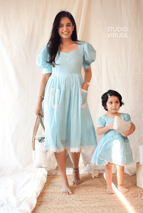 Mom & Daughter - Gulabi Blue