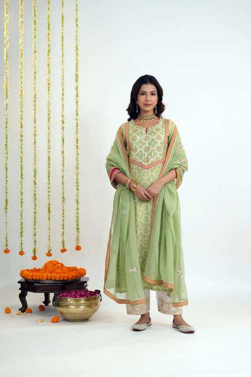 Light Green Kotadoriya Dupatta With Gota Work