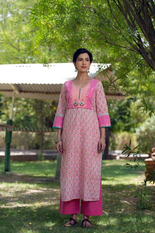 Peach Straight Fit Long Length Kurta In Hand Block Cotton