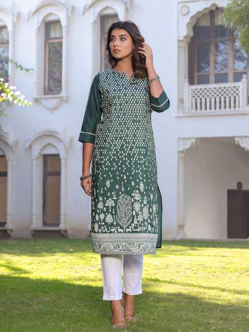 Green Ethnic Motifs Straight Silk Blend Kurta With Pants