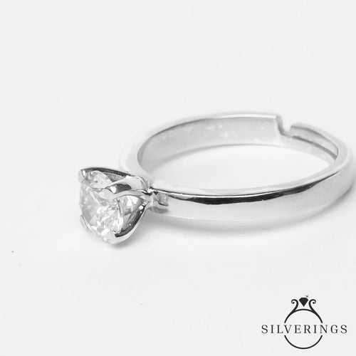 Magnanimous Solitaire Zircon Ring