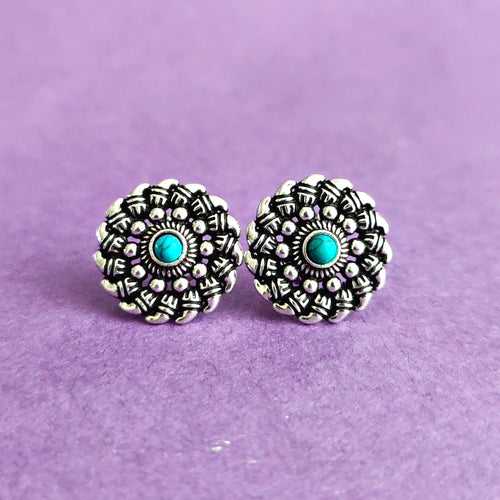 925 Sterling Silver Minimalist Flower Studs In Turquoise Stone