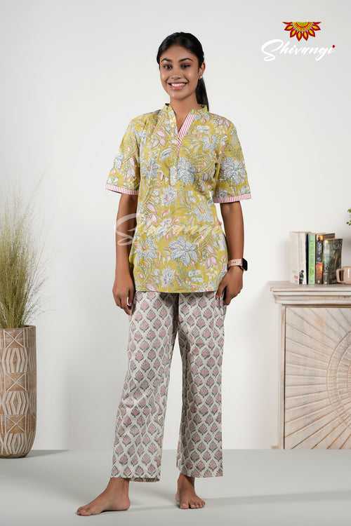 Green Floral Print Cotton Night Wear Set For Women !!!