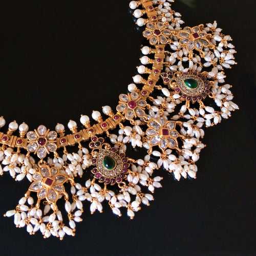 Handmade Pure Silver Emerald Kemp Pearl / Guttapusalu Necklace
