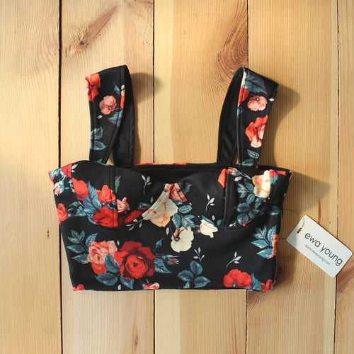 Buena Crop Top - Black Floral