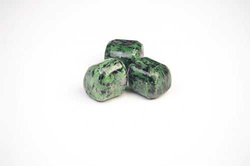 Ruby Zoisite Tumble : Experience dynamic elegance and positive vibes