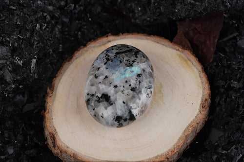 Moonstone Palm Stone: Embrace Serenity and Intuition