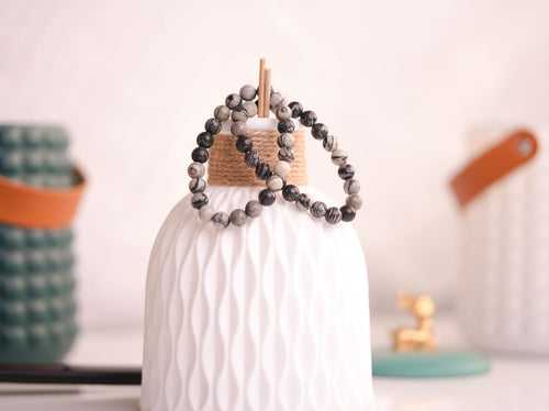 Black Net Stone Bracelet: Intricate Elegance and Grounded Style