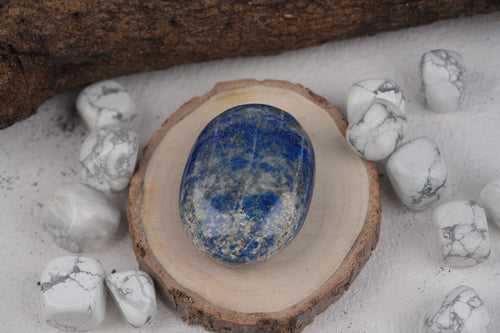 Lapis Lazuli Palm Stone: Unveil Inner Wisdom and Serenity
