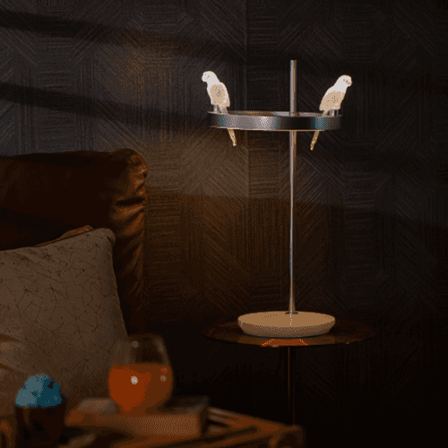 Regal Parrot Glow Table lamp | Ivanka Lumiere