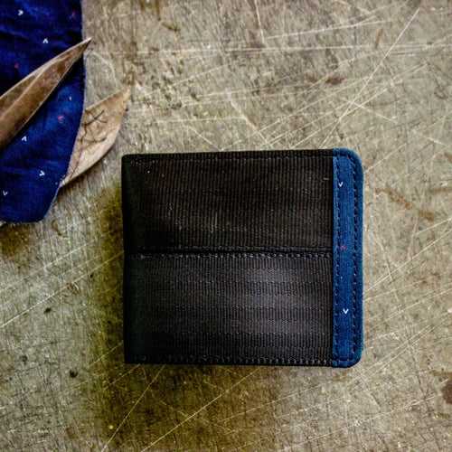 Eco-friendly Upcycled Car Seatbelt Men's Wallet - Sustainable and Stylish Accessory