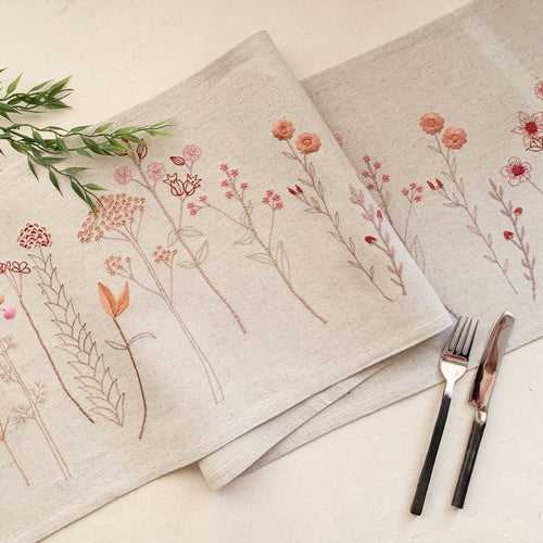 BLOOM EMBROIDERED TABLE RUNNER
