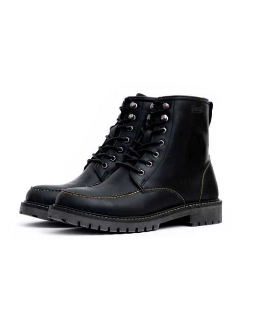 boots moc-toe black