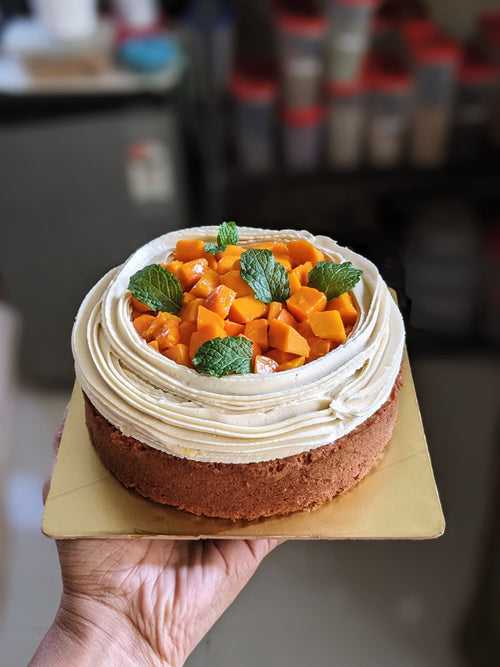 Mango & Cream Cake