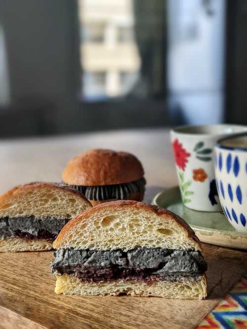 Black Sesame & Strawberry Cream Bun