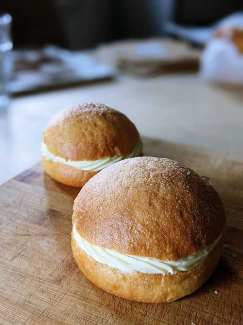 Vanilla Cream Buns