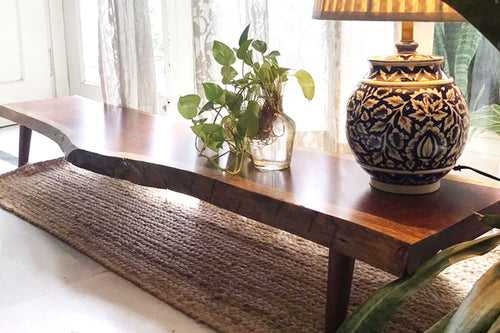 Natura Display Table