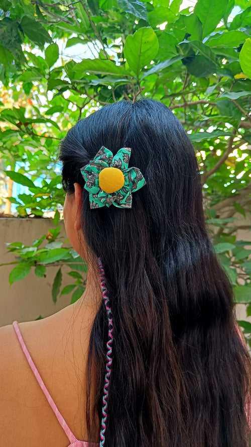 Green Dahlia hair clip