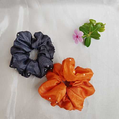 Velma silk scrunchie