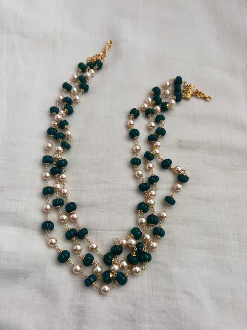 Gold polish three layer pearls and pumpkin jade beads chain