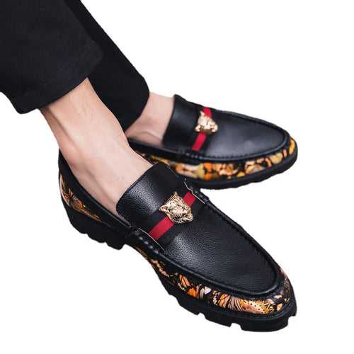 2023  spring models   explosions one foot small leather shoes men soft bottom male Korean version of the wild personality social lazy shoes