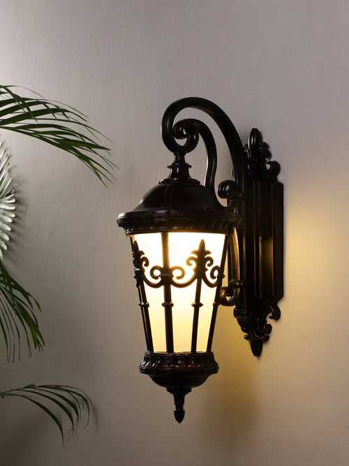 Courney S Wall Light